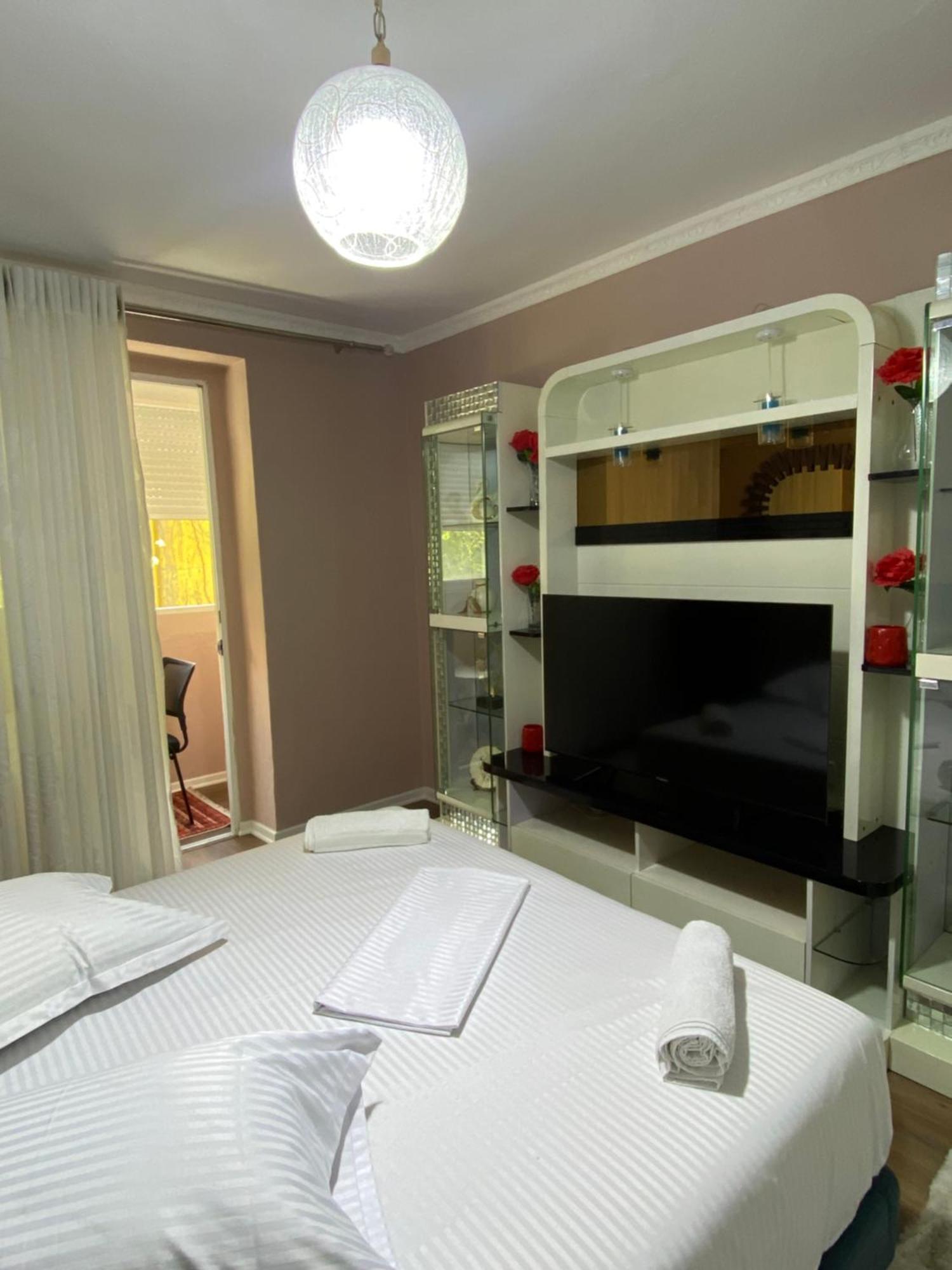 Apartment Cenis Tirana