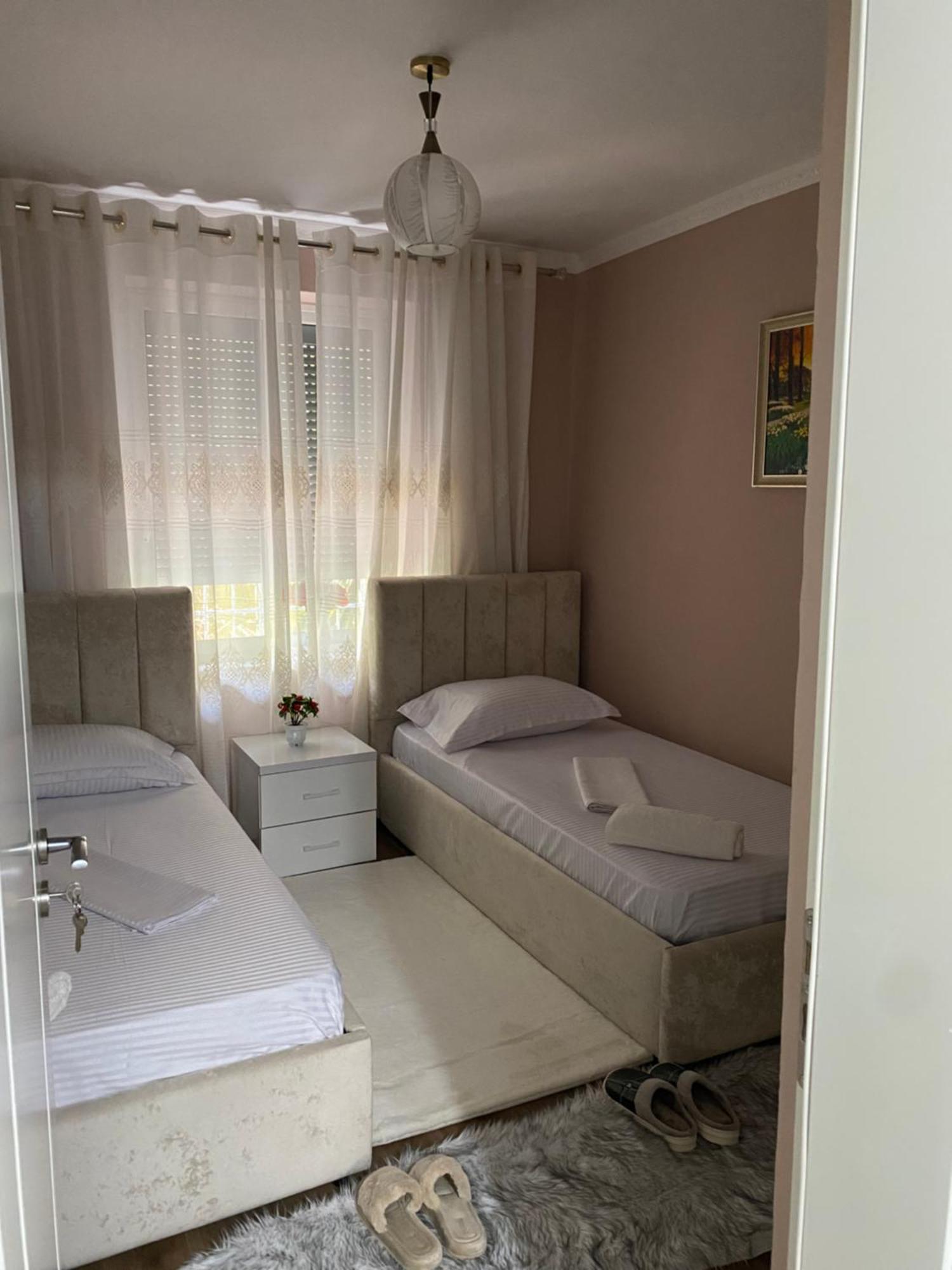 Cenis Apartment *